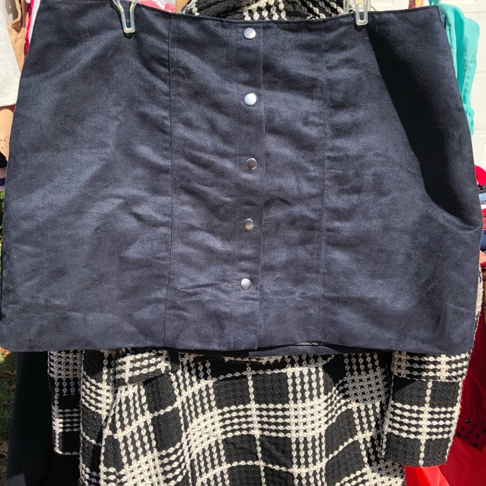 Black Suede skirt!